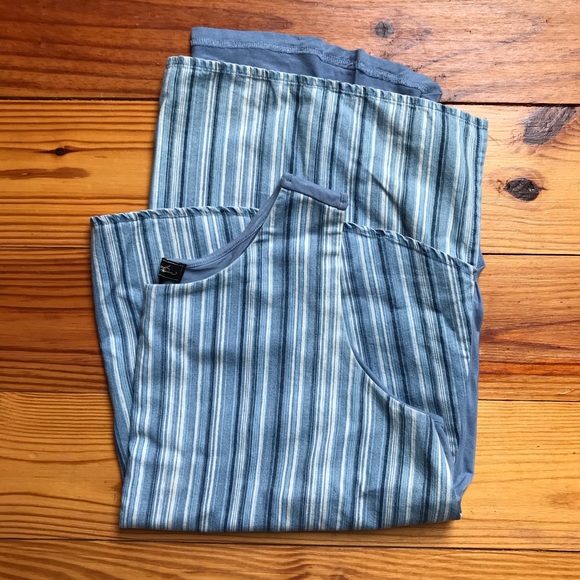 DG2 Diane Gilman Blue Soft Denim Striped Tank Top, EUC, M - Picture 13 of 13